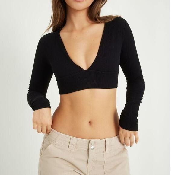 Garage Scarlett Seamless Deep Plunge Long Sleeve Tee - S - Jet Black - Picture 1 of 7